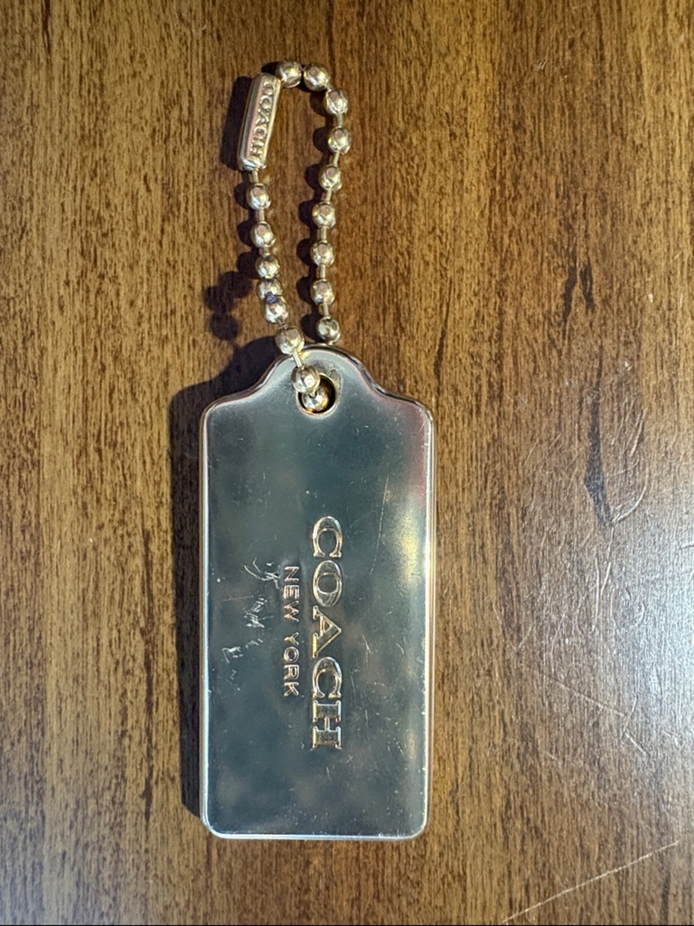 COACH Large Gold Metal Hangtag & Chain